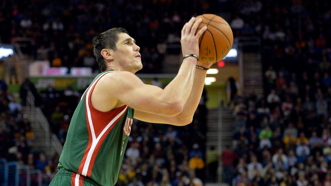 Bucks' Ilyasova taking steps toward return